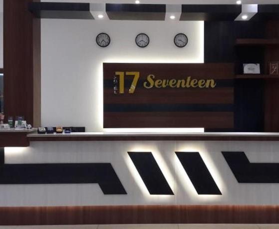 Seventeen Hotel Banda Aceh Buitenkant foto